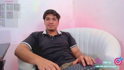 Oilmen22 live cam on Cam4