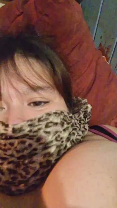 Ojitoschiqitito live cam on Cam4