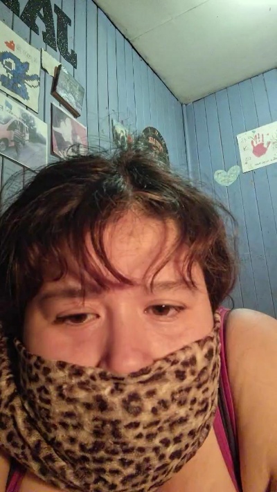 Ojitoschiqitito live cam on Cam4