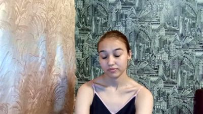 OlaCreason live cam on Cam4