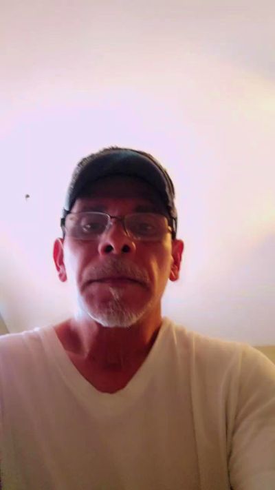 Older77 live cam on Cam4