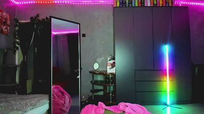 OletaGuderian live cam on Cam4