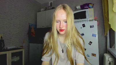 OletaGuderian live cam on Cam4