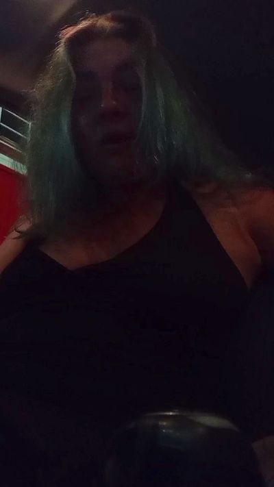 Olga84 live cam on Cam4