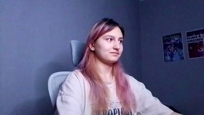 OlimpiaKolmer live cam on Cam4