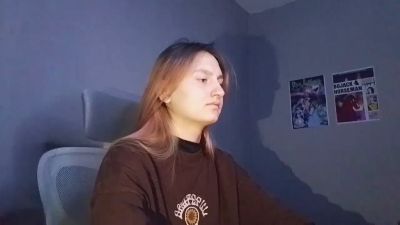 OlimpiaKolmer live cam on Cam4