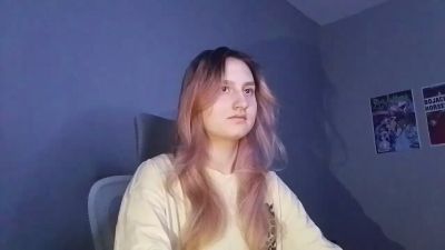 OlimpiaKolmer live cam on Cam4