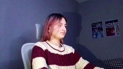 OlimpiaKolmer live cam on Cam4
