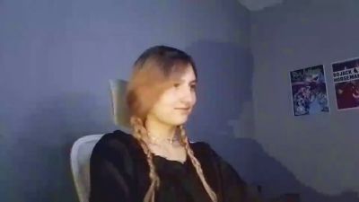 OlimpiaKolmer live cam on Cam4