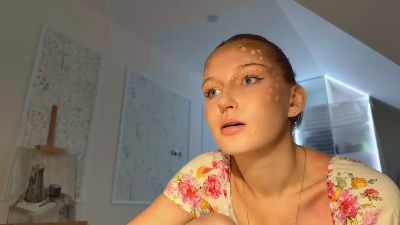 OlindaGeasley live cam on Cam4