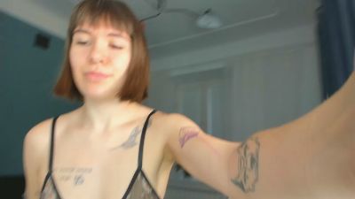 Oliv_Young live cam on Cam4