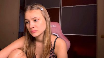 OlivaSpadard live cam on Cam4