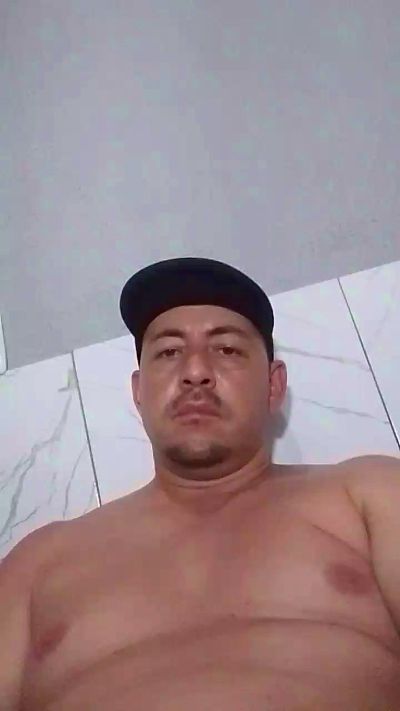 OliverToughuy live mężczyzna webcam from Brazil