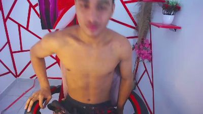 Oliver_Parker live cam on Cam4