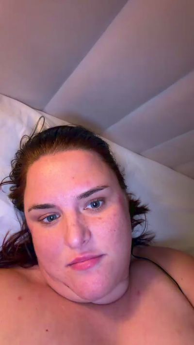 Olivia1992 live cam on Cam4