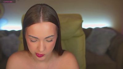 OliviaMore live cam on Cam4