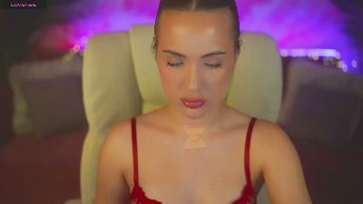 OliviaMore live cam on Cam4
