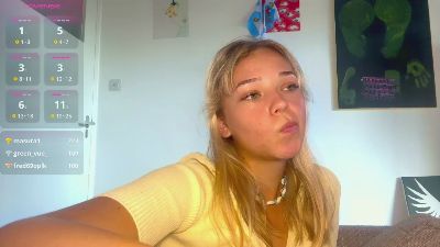 OliviaRenly live cam on Cam4