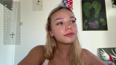 OliviaRenly live cam on Cam4
