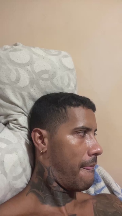 Oliwayy live cam on Cam4