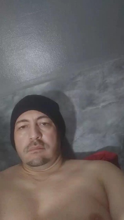 Oltough live cam on Cam4