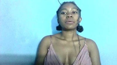 Olvana live cam on Cam4