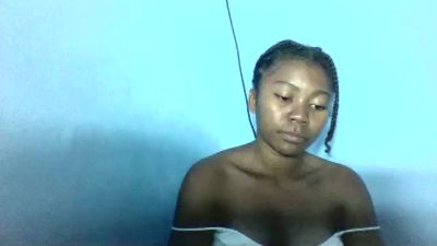 Olvana live cam on Cam4