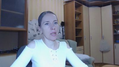 Oly_nice live cam on Cam4