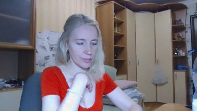 Oly_nice live cam on Cam4
