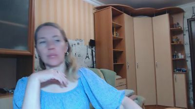 Oly_nice live cam on Cam4