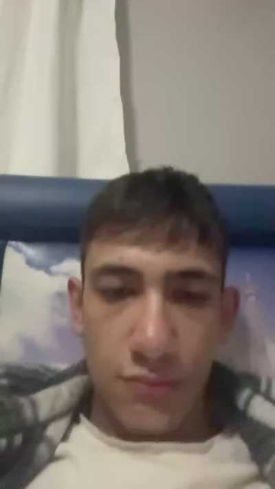 Profile and Statistics for Omer0605 on Cam4
