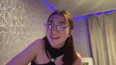 OnieFesh live cam on Cam4