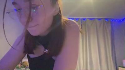 OnieFesh live cam on Cam4
