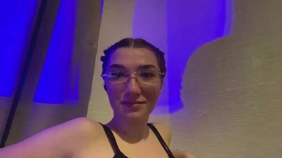 OnieFesh live cam on Cam4