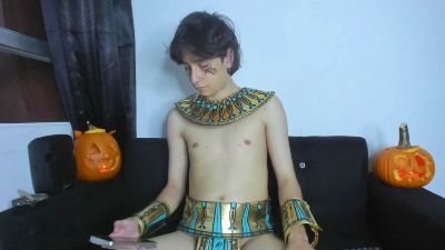Onion_knight420 live cam on Cam4