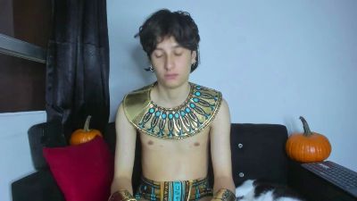 Onion_knight420 live cam on Cam4