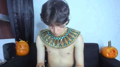 Onion_knight420 live cam on Cam4