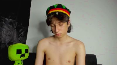 Onion_knight420 live cam on Cam4
