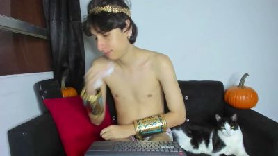 Onion_knight420 live cam on Cam4
