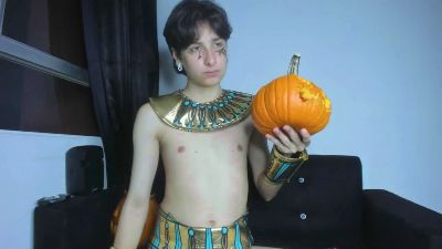 Onion_knight420 live cam on Cam4
