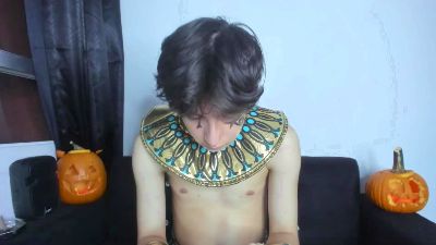 Onion_knight420 live cam on Cam4
