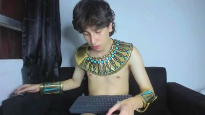 Onion_knight420 live cam on Cam4