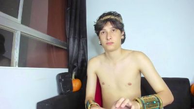 Onion_knight420 live cam on Cam4