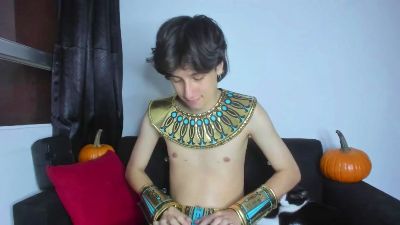 Onion_knight420 live cam on Cam4