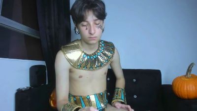 Onion_knight420 live cam on Cam4