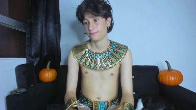 Onion_knight420 live cam on Cam4