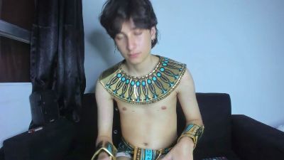 Onion_knight420 live cam on Cam4