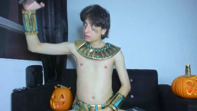 Onion_knight420 live cam on Cam4