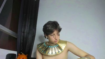 Onion_knight420 live cam on Cam4