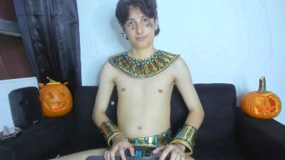 Onion_knight420 live cam on Cam4